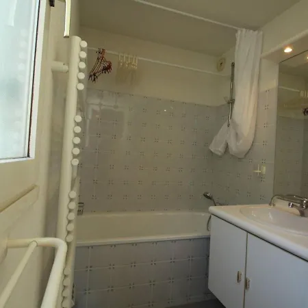 Luchon : 2 Pers, Balcon Sud, Parking, Proche Thermes - Fr-1-313-217 アパート *